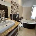 Haz Apartmán *