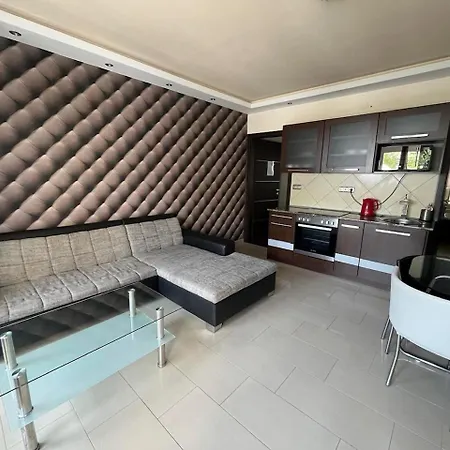 Haz Apartment Balatonlelle